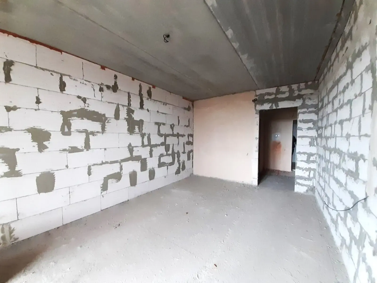 Продаж 1-кімнатної квартири 54 м² в цегляній новобудові + комора
 | Приват житло