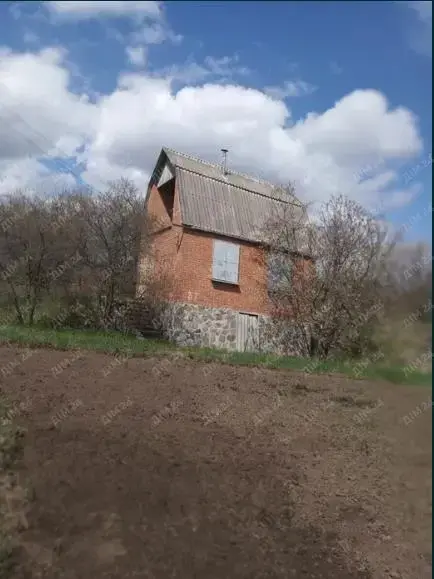 Бюджетна дача з великою ділянкою | Приват житло