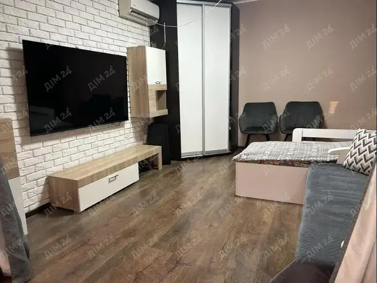 Двокімнатна квартира з гарним ремонтом! | Приват житло