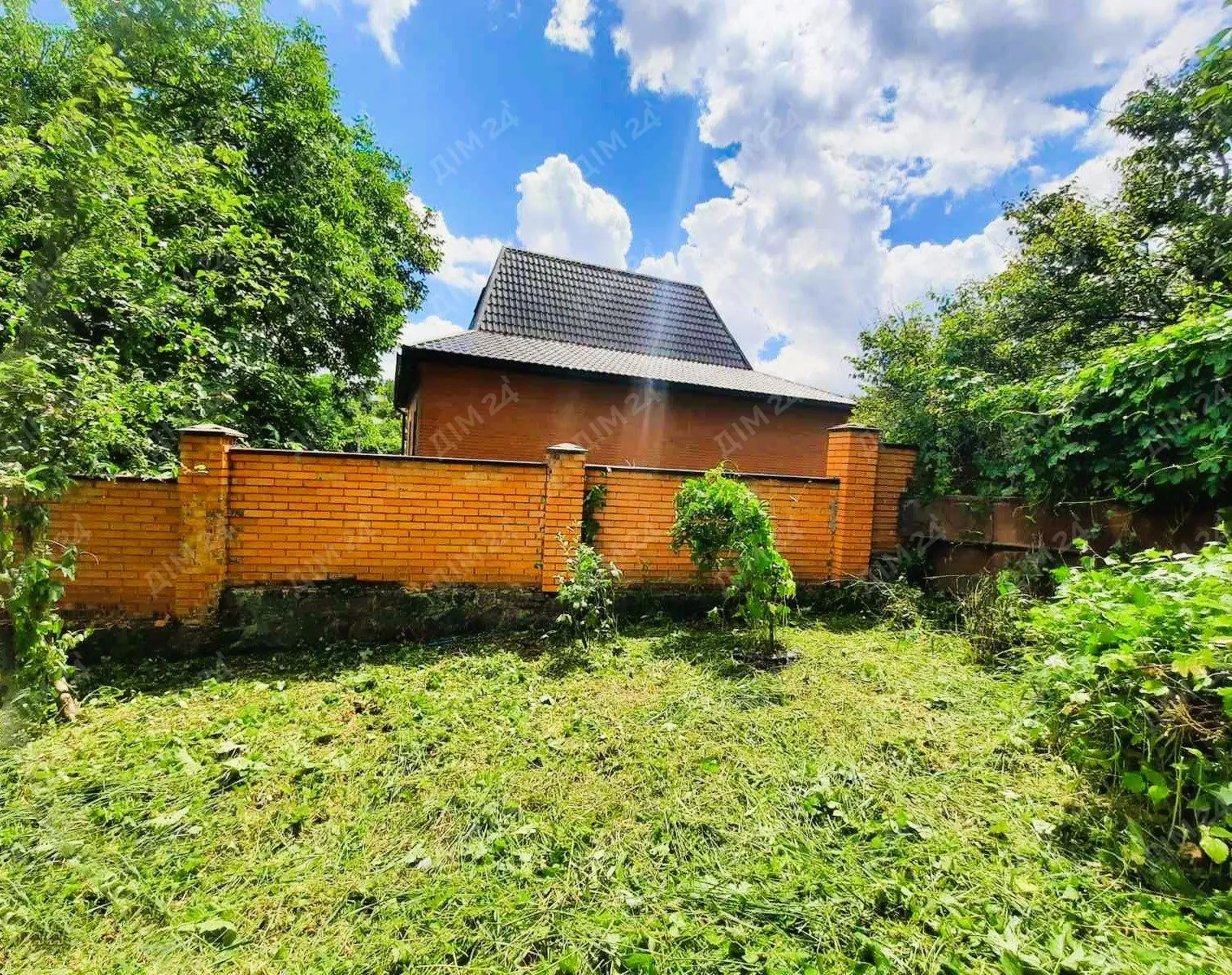 Житло в центральній частині міста 
 | Приват житло