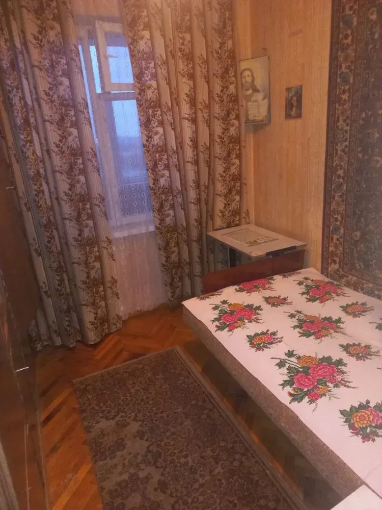 3к квартира 66 м² на Героїв України, житловий стан | Приват житло