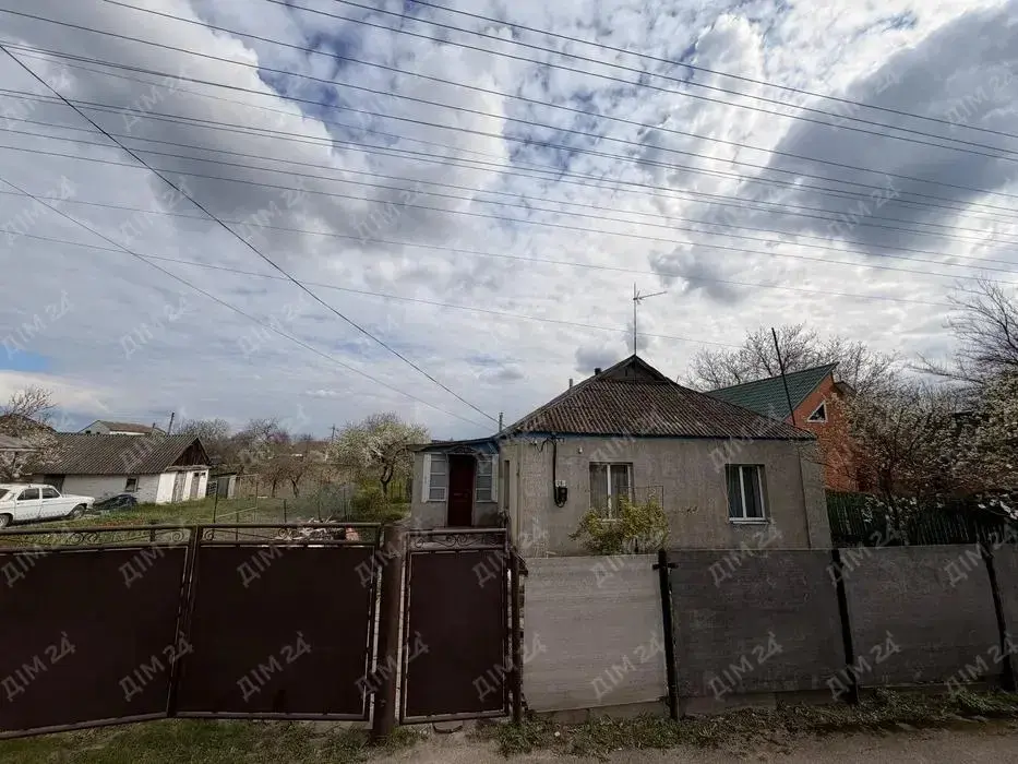 Добротний будинок в смт. Диканька | Приват житло