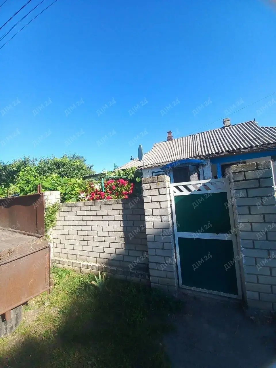 Продається затишний будинок із великою земельною ділянкою всього за 30 км від міста! | Приват житло