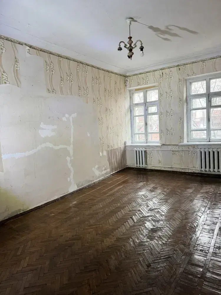 Простора 1-кімнатна квартира в самому центрі міста - 44,5 м2
 | Приват житло