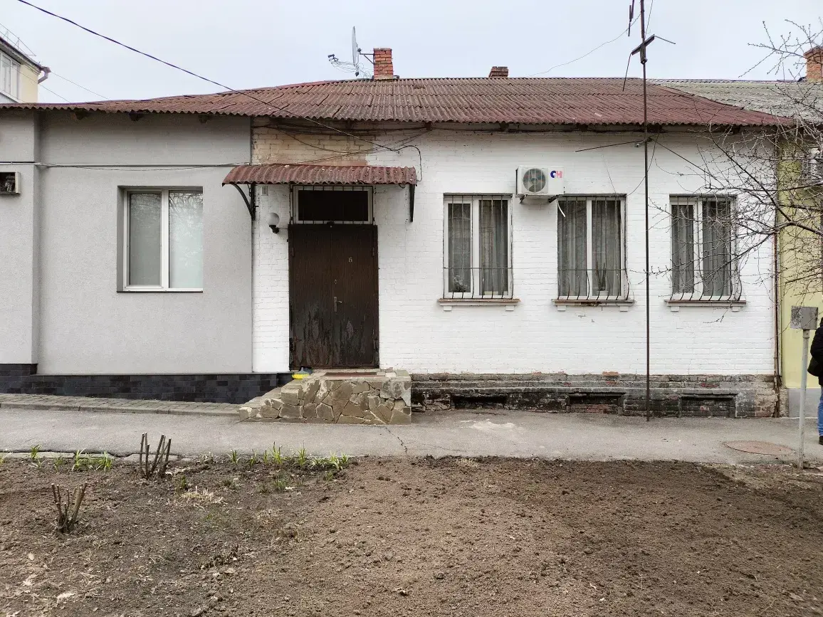 Двокімнатна квртира в центрі | Приват житло