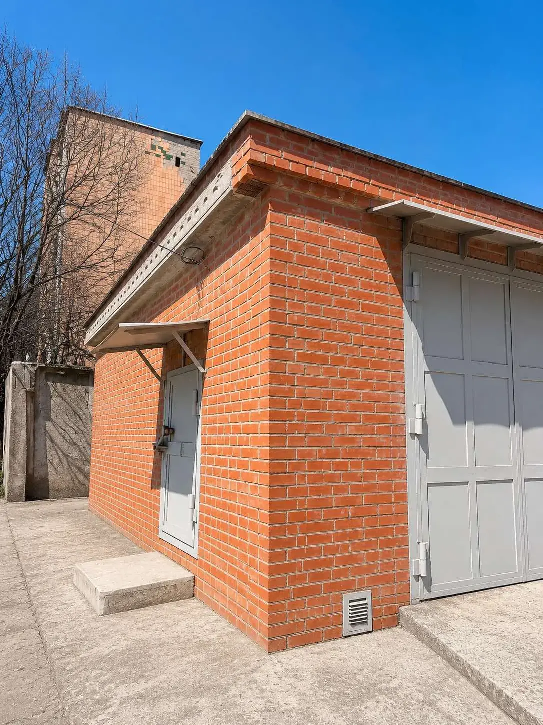 Продаж цегляного гаражу на Мотелі | Приват житло