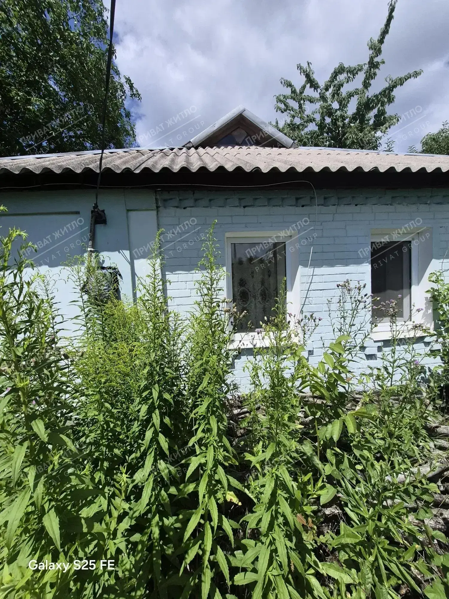 Будинок із зручностями та господарськими спорудами в Малому Тростянці
 | Приват житло