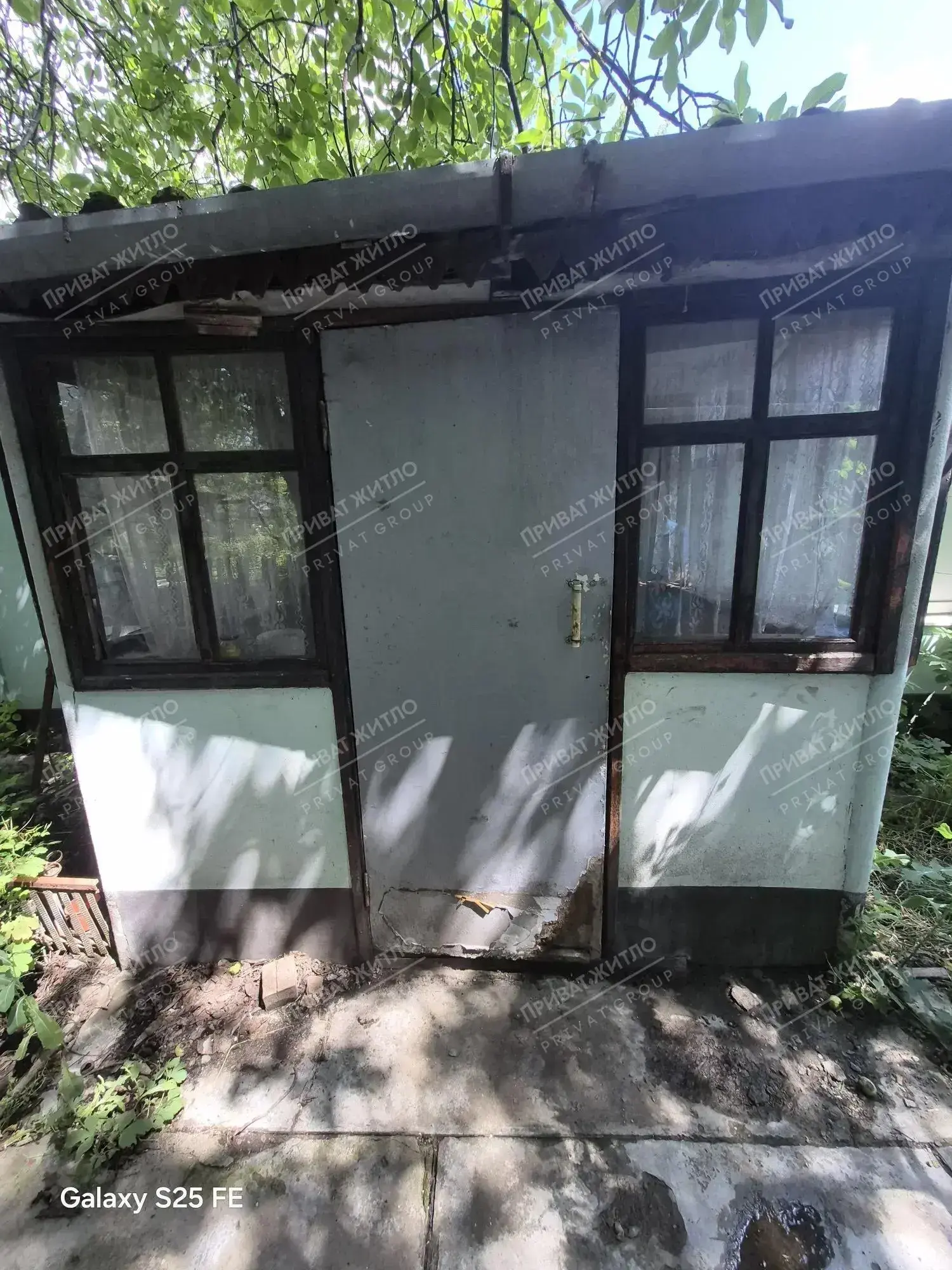 Будинок із зручностями та господарськими спорудами в Малому Тростянці
 | Приват житло