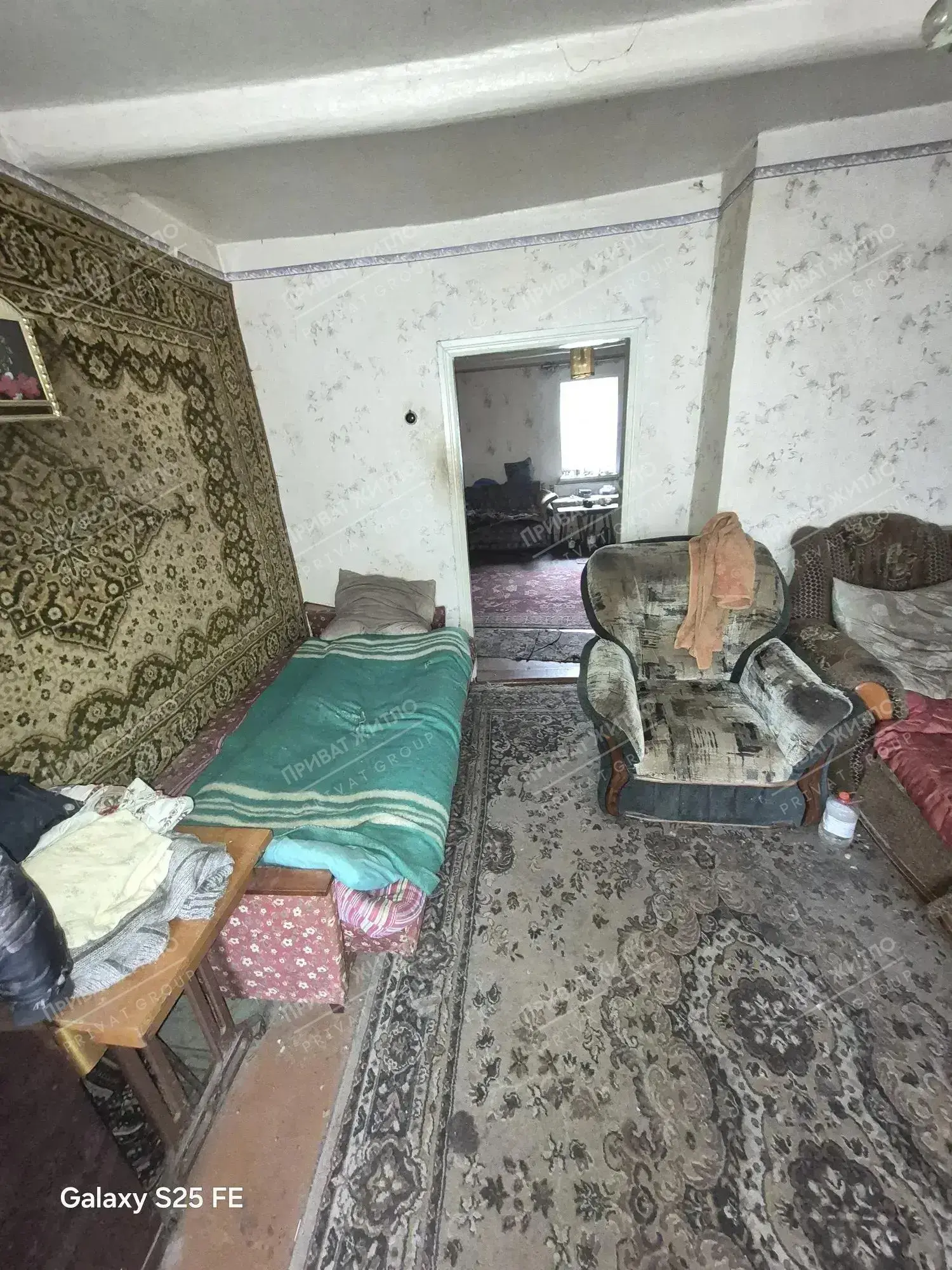 Будинок із зручностями та господарськими спорудами в Малому Тростянці
 | Приват житло