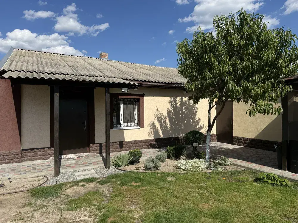 Продаж доглянутого будинку в мікрорайоні Лісок | Приват житло