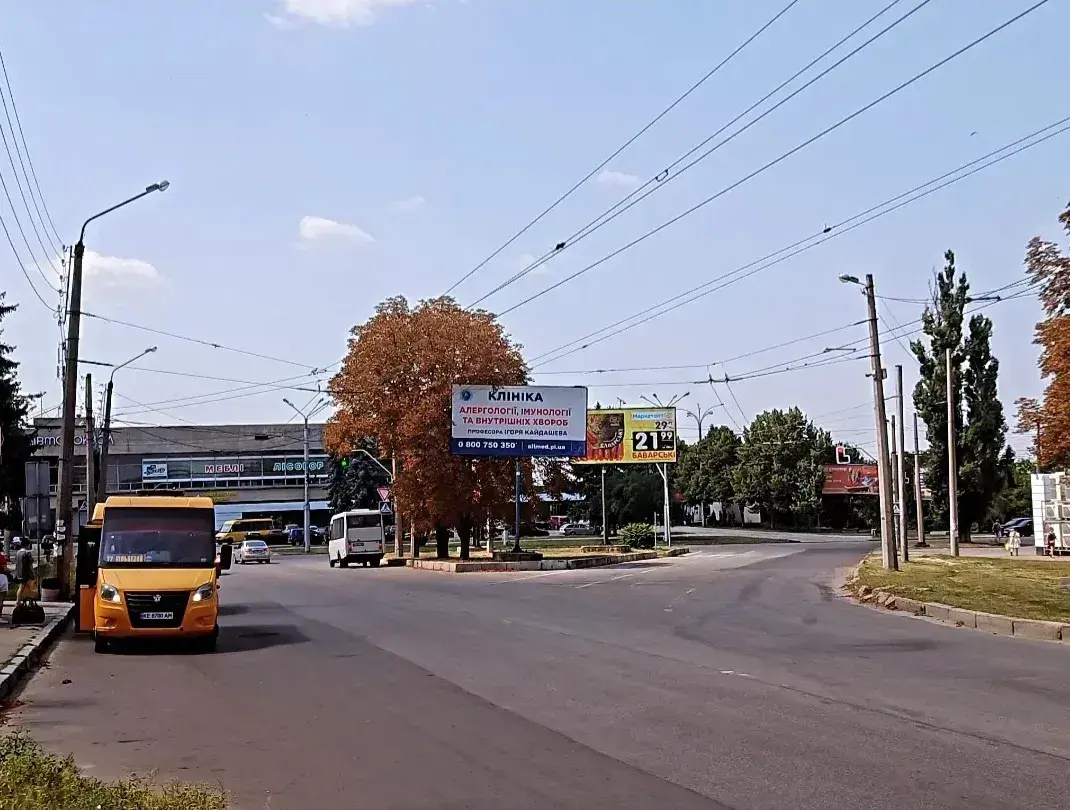 Двокімнатна  на Алмазному | Приват житло