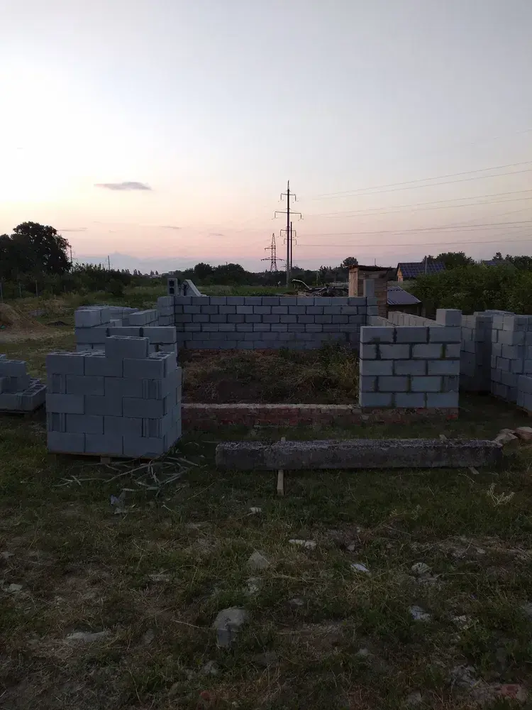Земельна ділянка 15 соток із будинком та гаражем - Супрунівка | Приват житло