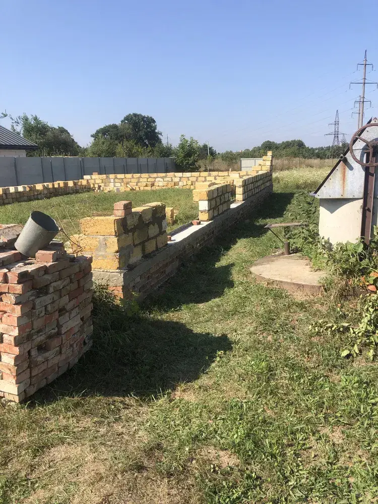Земельна ділянка 15 соток із будинком та гаражем - Супрунівка | Приват житло