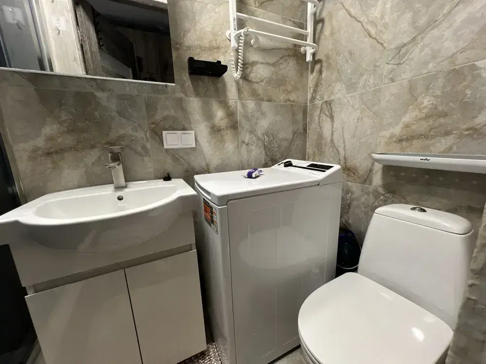 1-кімнатна квартира | Центр | Ремонт + меблі | 18,4 м² | Приват житло