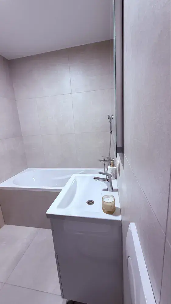Готова однокімнатна квартира 41 м², ЖК Пелюстковий | Приват житло