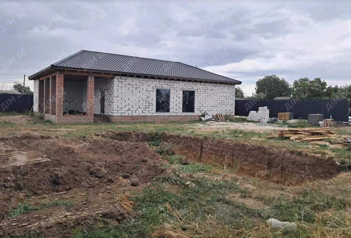 Новий будинок в сучасному мікрорайоні. | Приват житло