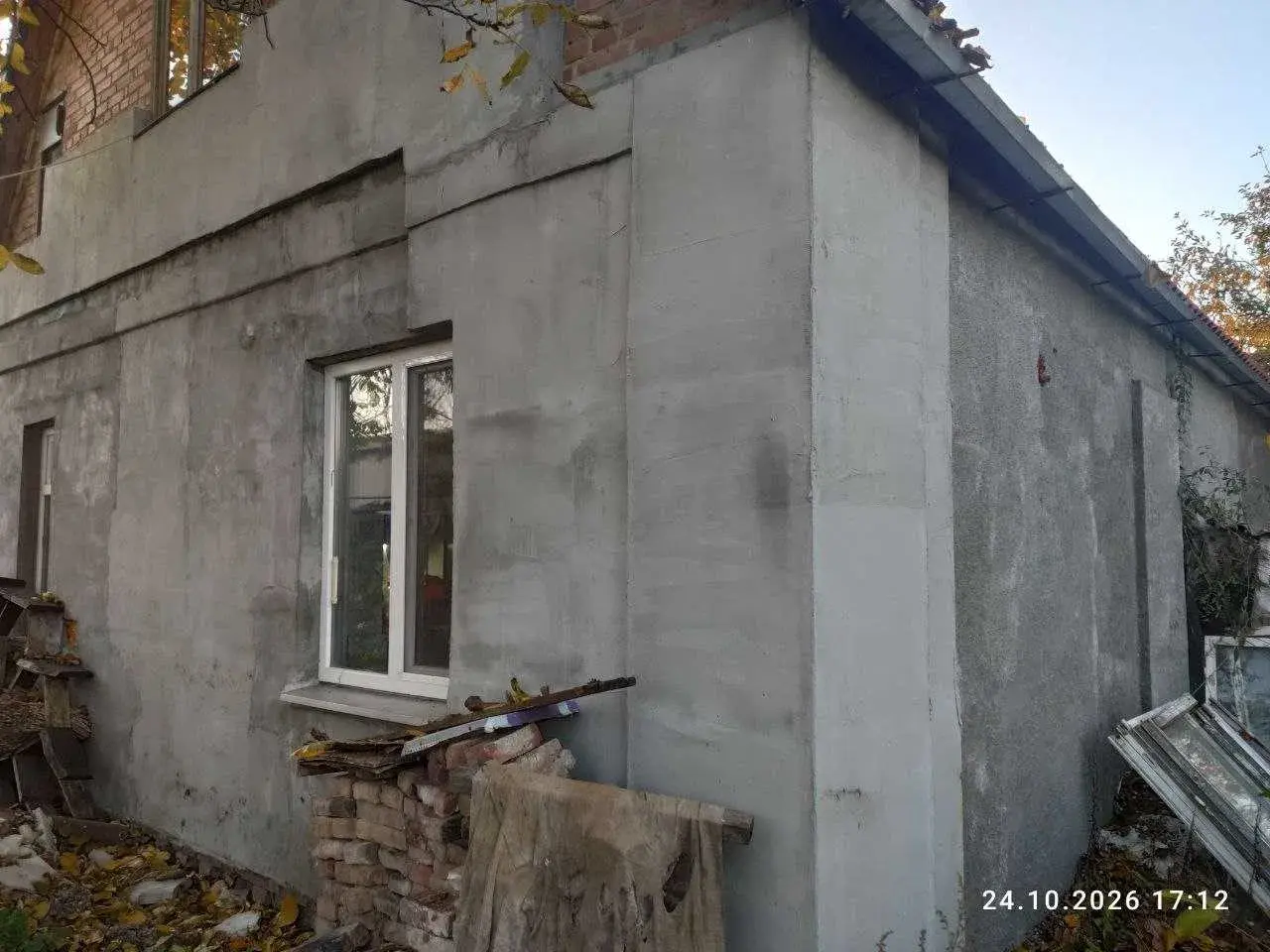 Гарний будинок у передмісті. | Приват житло