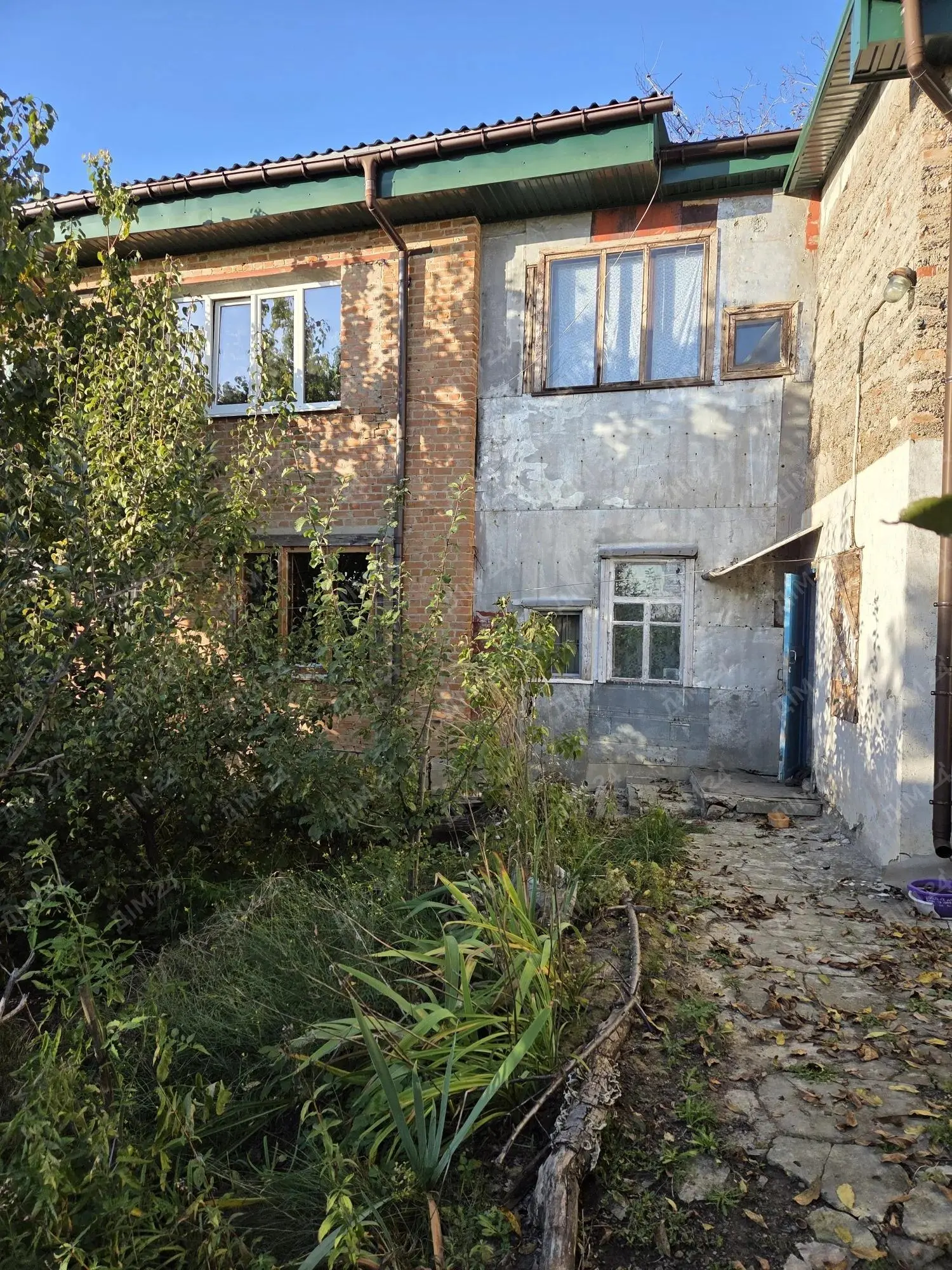 Двоповерховий будинок у Полтаві | Приват житло
