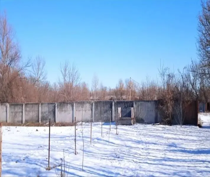 Продається велика ділянка землі у центрі Кротенок | Приват житло