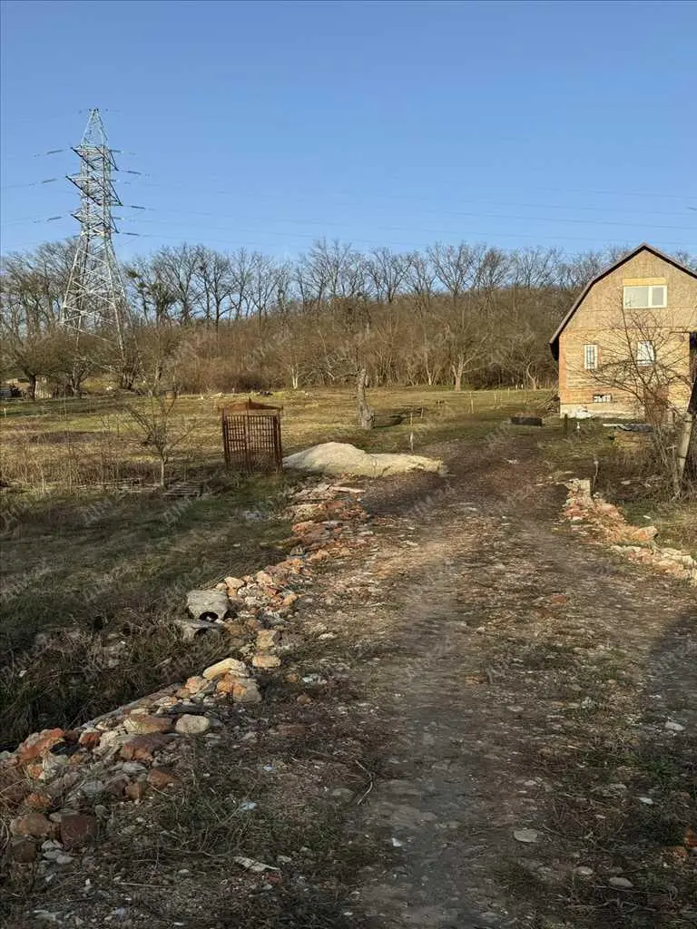 Продаем садовый участок, Подол. | Приват житло