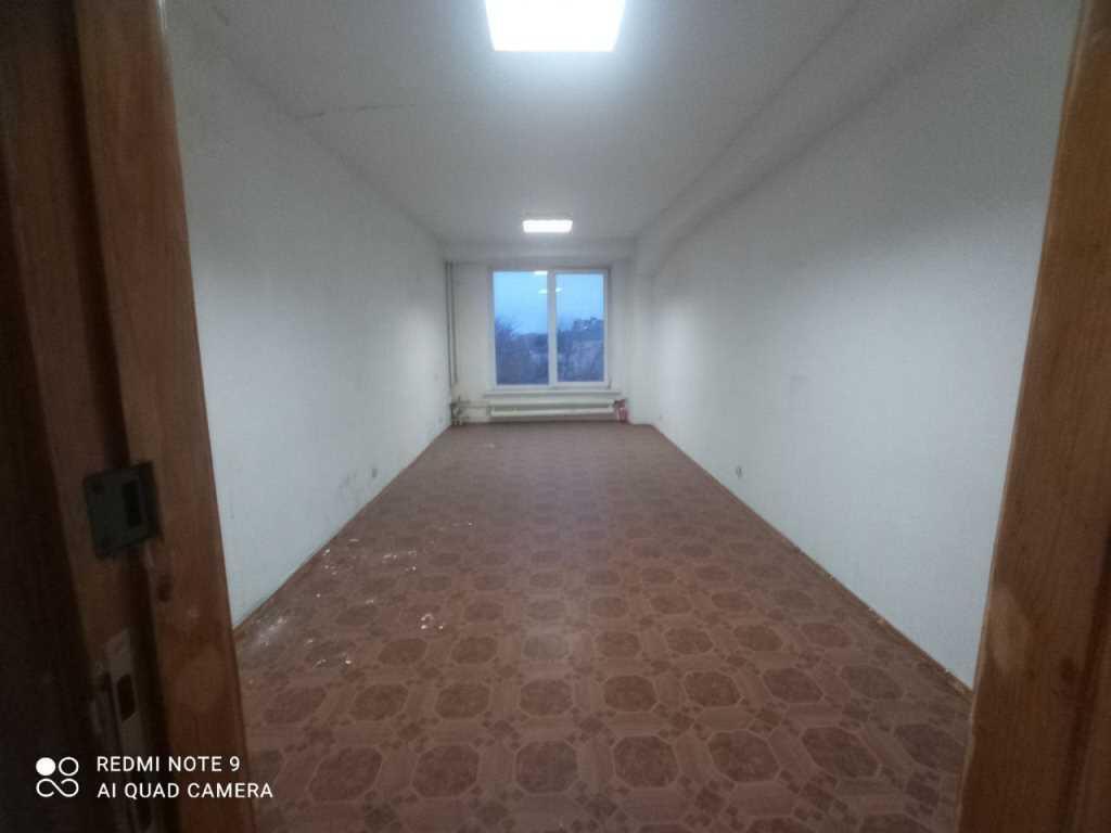 Оренда офісу в центральній частині міста! Світло є! | Приват житло