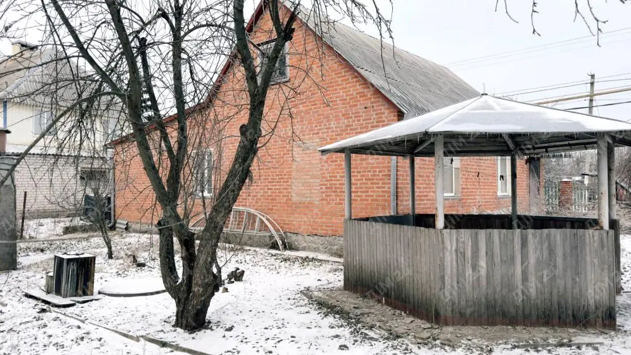 Два житлові будинки за 20 км від м.Полтава, Полтавський район | Приват житло