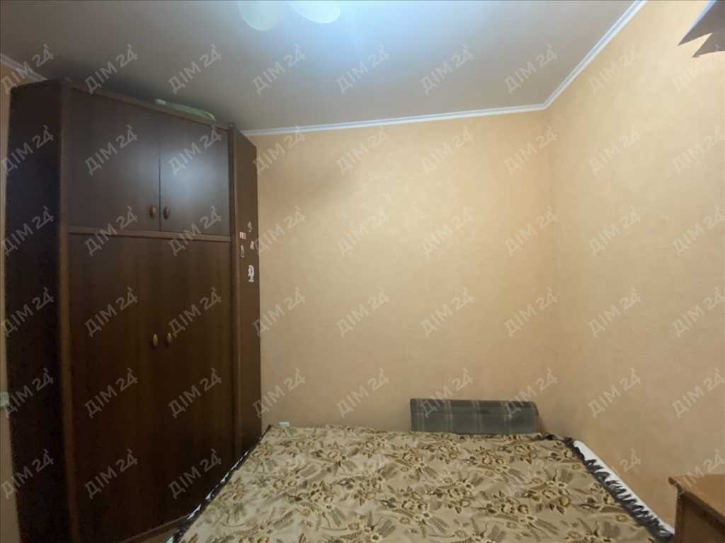 3 кімнатна на Половках на тривалий термін. | Приват житло